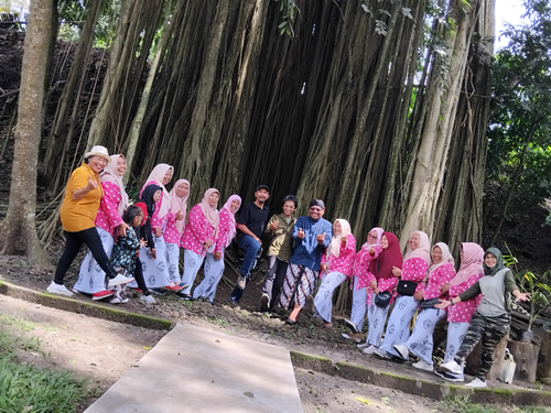 PEMBUKAAN DEMPLOT KWT DI AREA WISATA RINGIN KUNING MODINAN